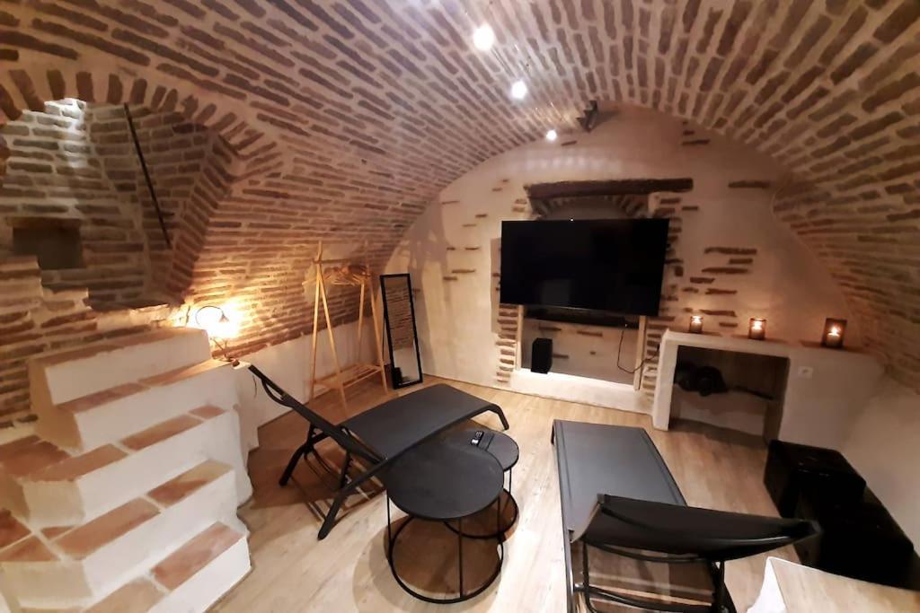 Studio Et Spa Privatif Le Puits De La Grace Albi Extérieur photo
